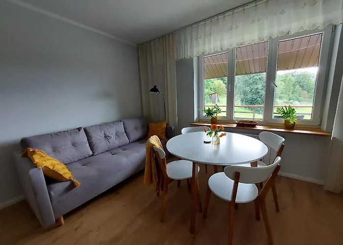 Gospodarstwo agroturystyczne Dom Przy Lesie *